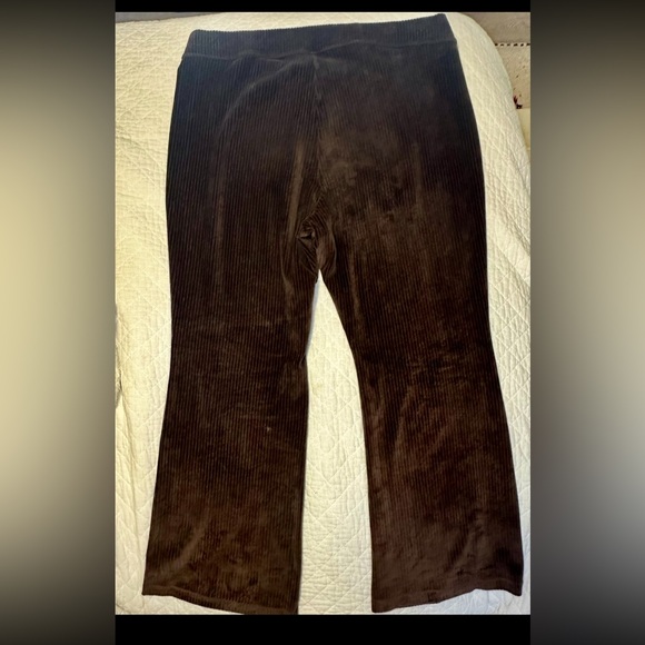 Old Navy High-Waisted Ribbed Velvet Flare Pants – Size XXL - Picture 1 of 5